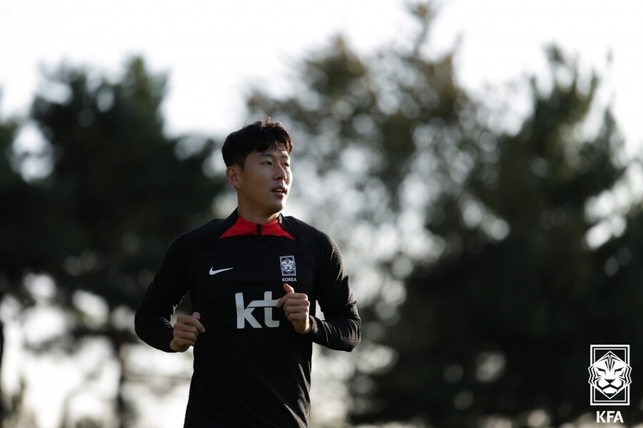 ▲ 12일 오후 경기도 파주NFC(축구대표팀 트레이닝센터)에서 한국 축구대표팀 손흥민이 훈련하고 있다. ⓒ 대한축구협회