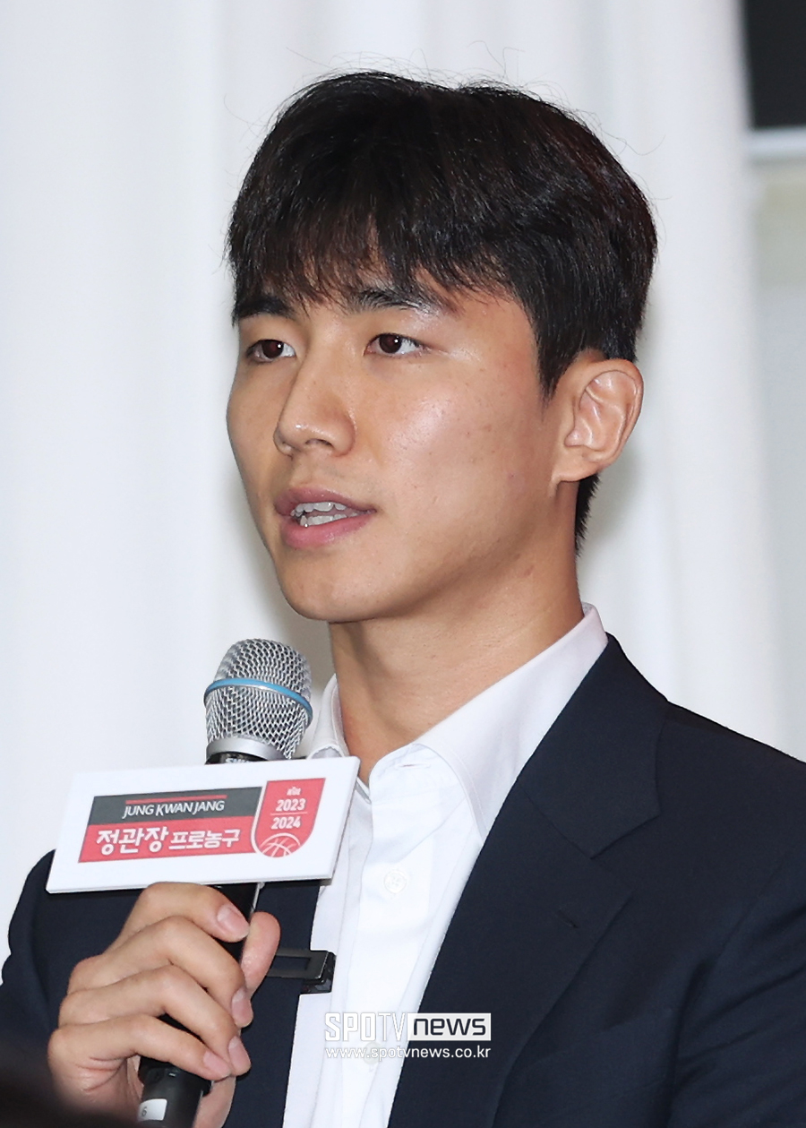[SPO 현장]KCC에 기운 무게추, '통합 우승' 정관장 자존심 자극…"뉴트로를 보여주마"