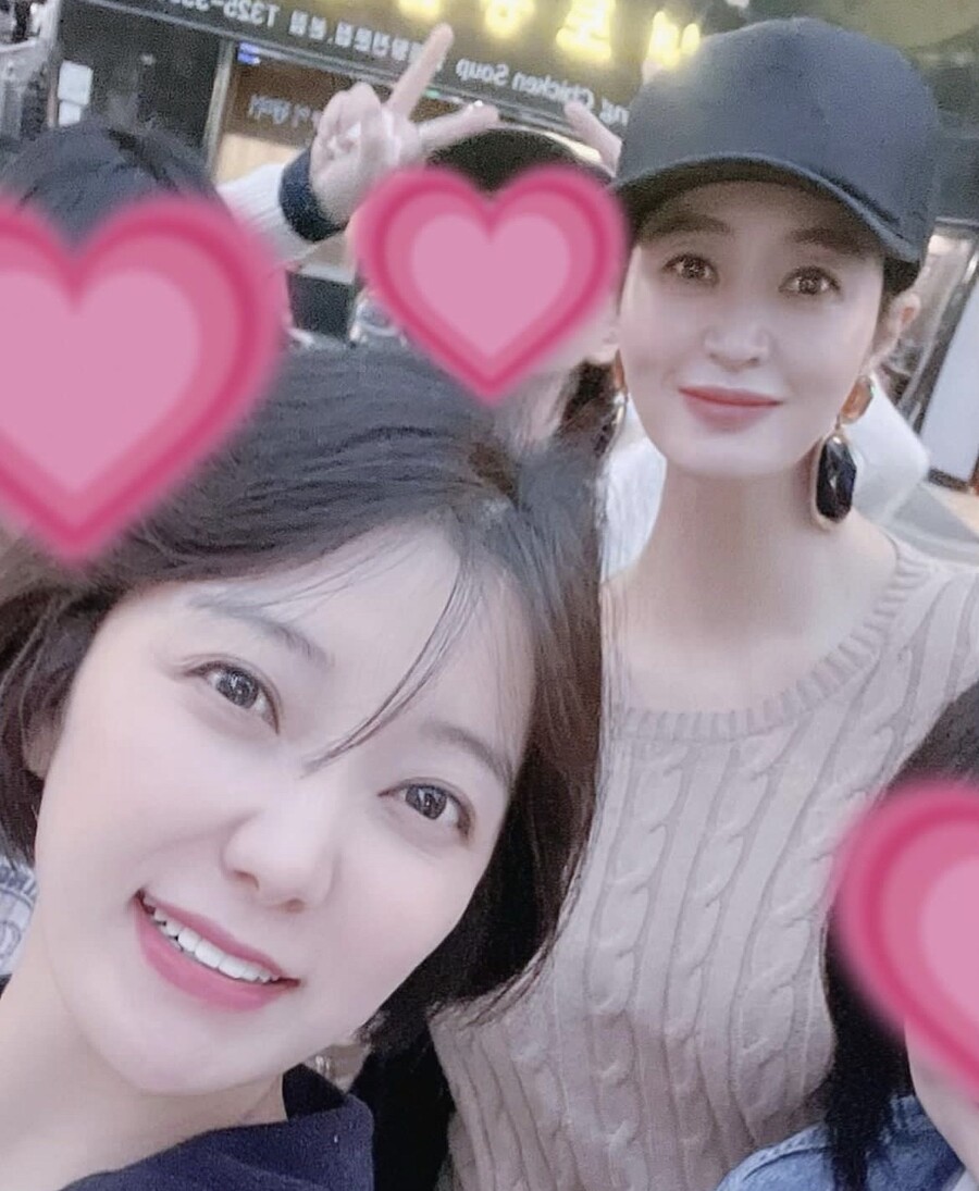 "혜수 언니, 저한테 왜 그러세요?" 후배 울컥하게 만든 17년 미담