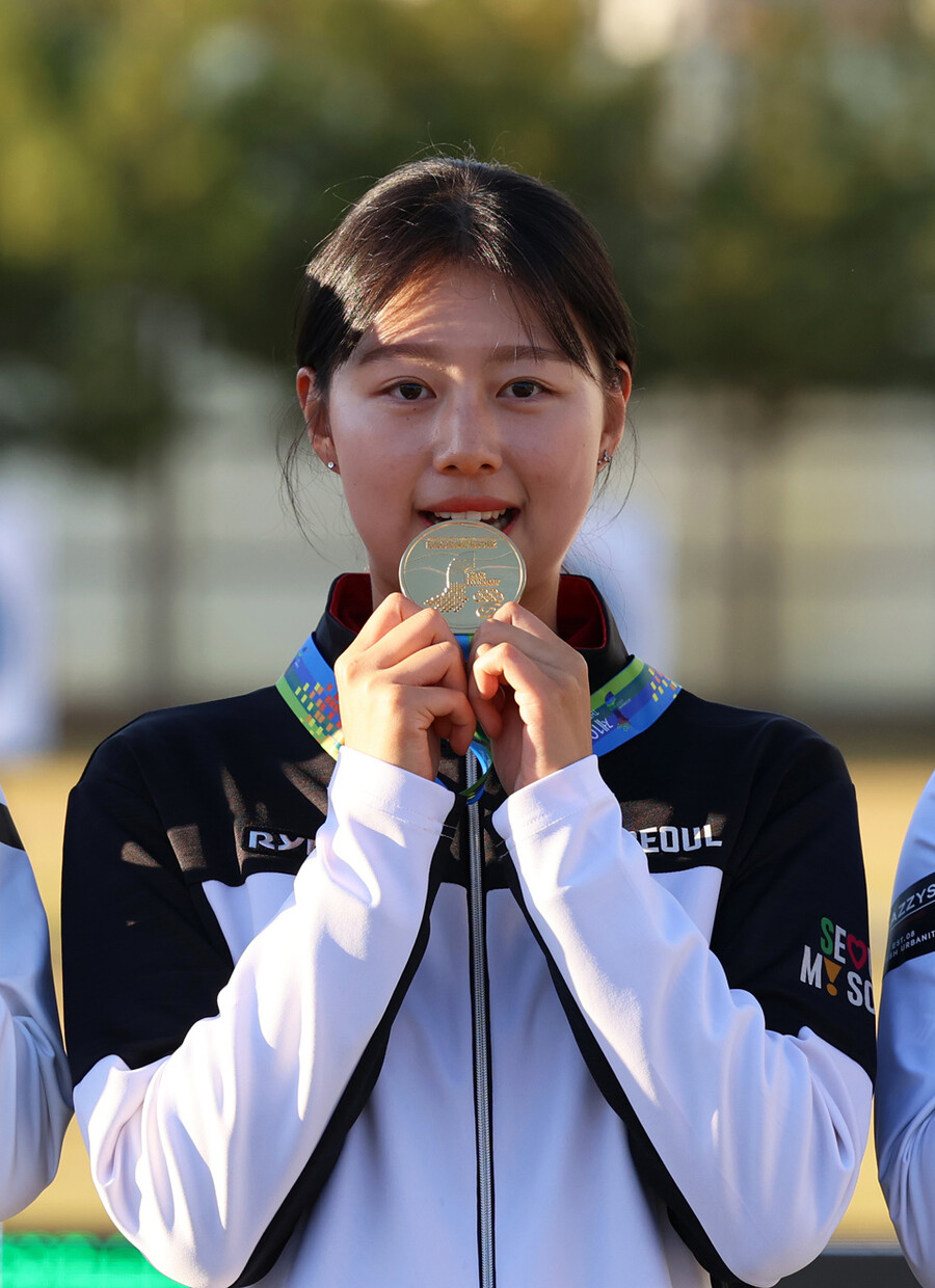 '양궁 막내 에이스' 임시현, AG에 이어 안산 꺾고 전국체전 금메달