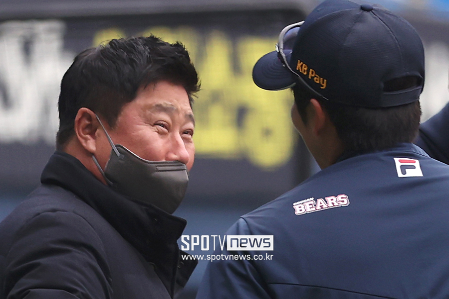 "보고 피부로 느껴야"…돌아온 명장 김태형, '롯데 새판 짜기' 서두른다
