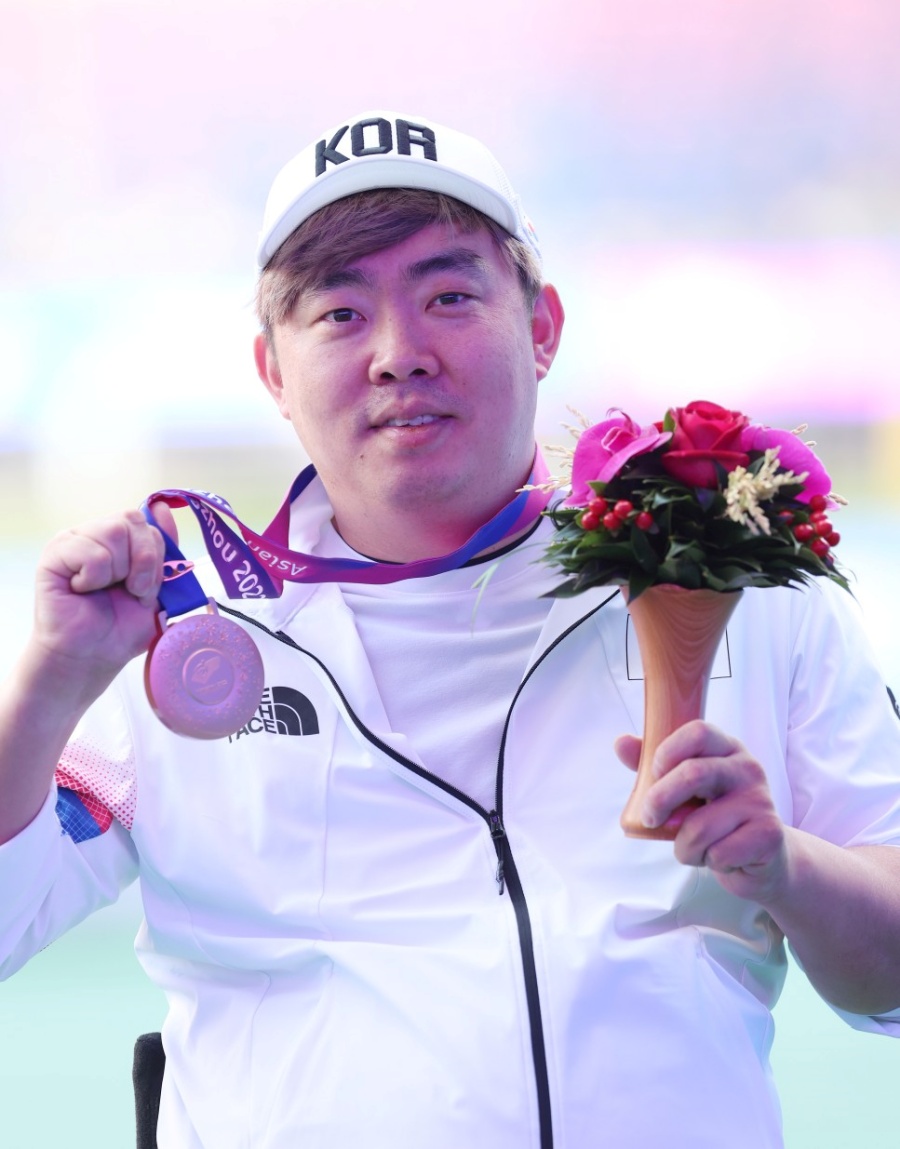  2022년 항저우장애인아시안게임 육상 남자 T52 100m 결승에 출전한 정종대가 동메달을 목에 걸었다. ⓒ대한장애인체육회