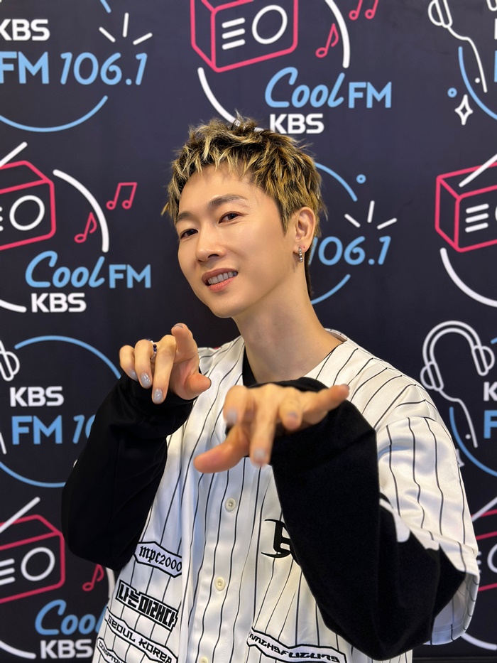 장우혁, '아이 필 호프' 음방 활동 마무리 "기존과 다른 청량 콘셉트, 좋아해줘 감사"