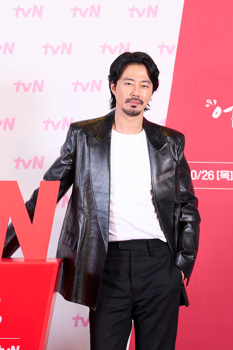 ▲ 조인성. 출처|tvN