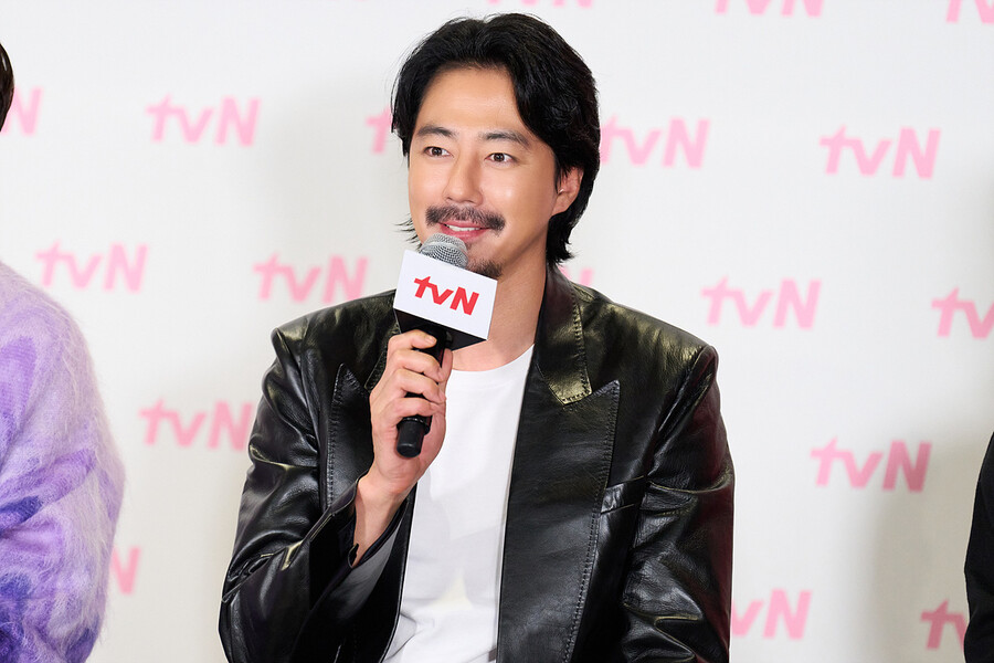 ▲ 조인성. 출처|tvN