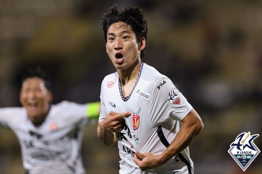 ▲ 인천 유나이티드는 광주FC에 2-0 승리를 거뒀고 제주 유나이티드는 강원FC에 정운의 극장골로 1-1로 비겼다. ⓒ한국프로축구연맹