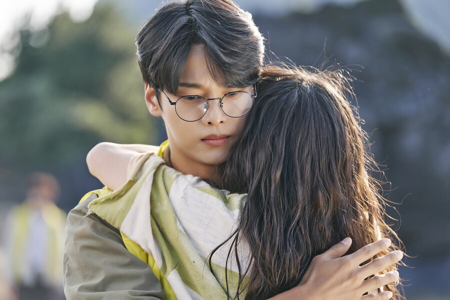 '무인도의 디바' 차학연, 보도국 기자 완벽 변신 "노래 연습하듯 기자 발성 익혀"