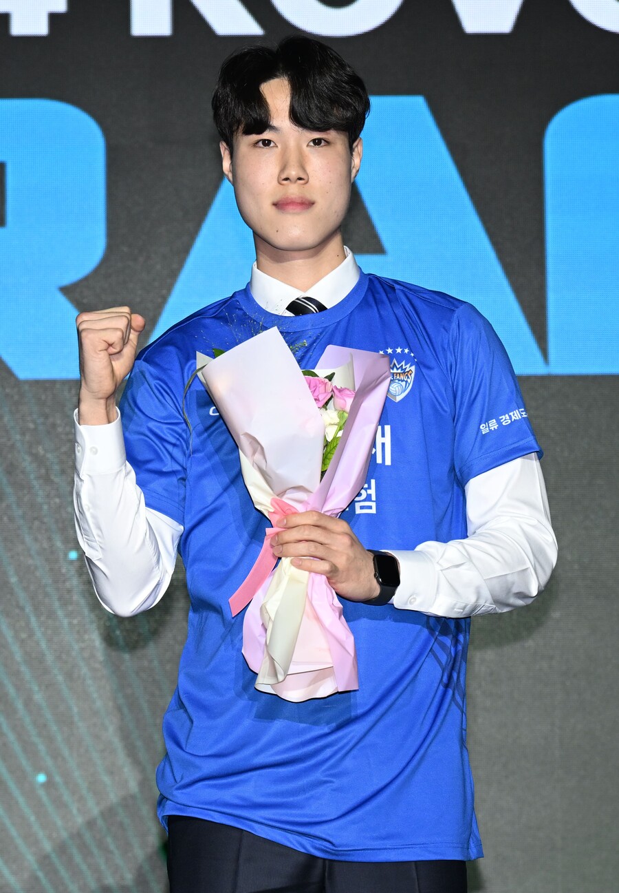 '1% 기적 현실로' 삼성화재, 전체 1순위와 4순위 품었다…이윤수 지명