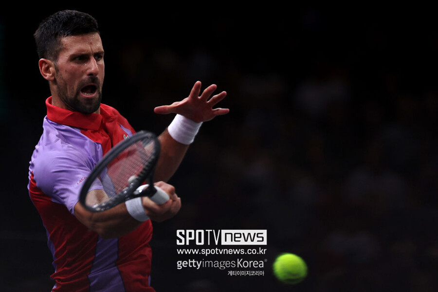 [ATP] 조코비치, 파리 마스터스 첫 경기 완승…7번째 우승-연말 세계 1위 도전 
