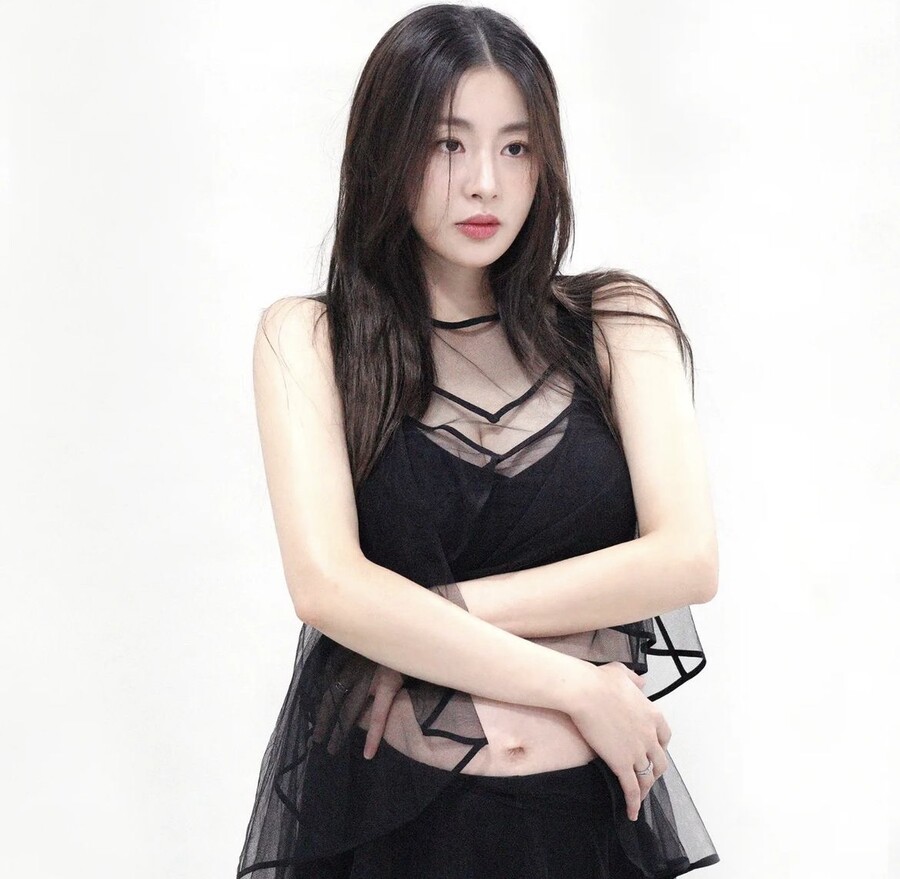 강소라, '역대급 만삭 화보' 비하인드 직접 공개…여전한 여신 자태