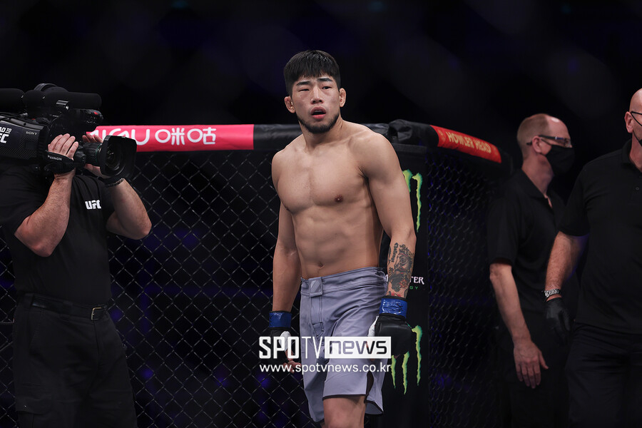 강철은 강철로 연마한다…'적토마' 김경표, 4일 캅카스 원정 경기