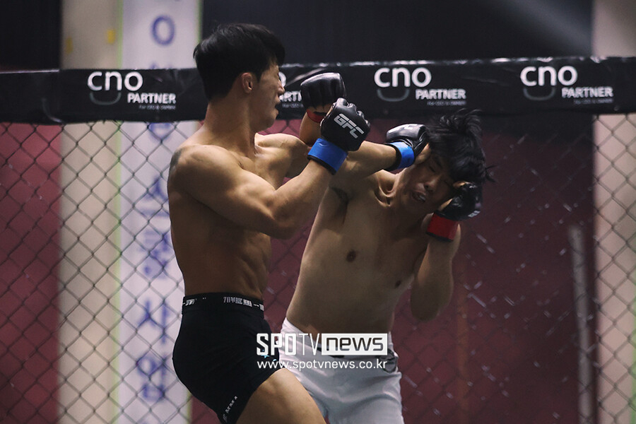 [포토S] 이판사판 난타전