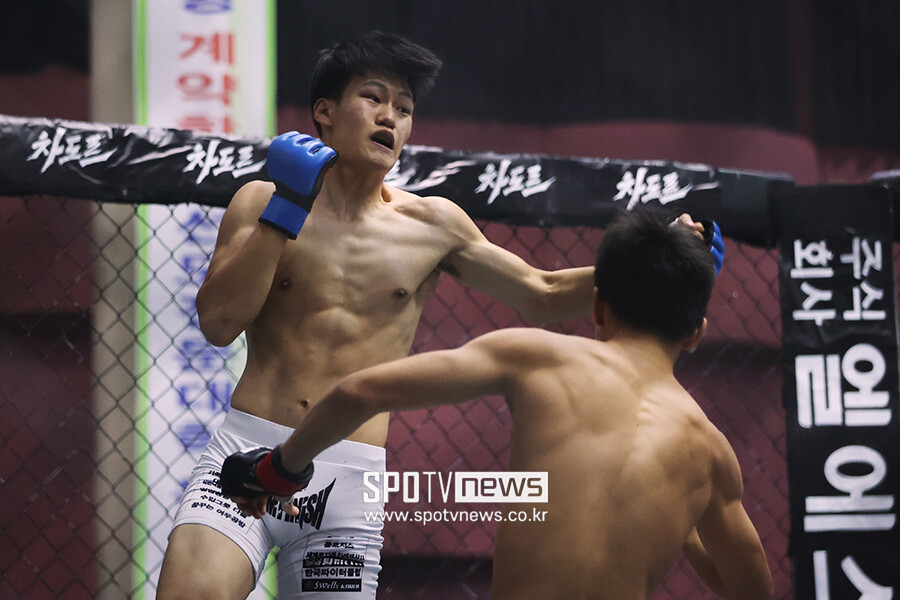 [포토S] 날카로운 열일곱 살 타격가