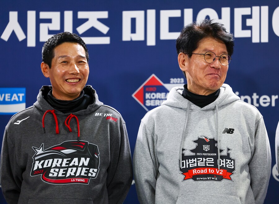 ▲ LG 염경엽 감독(왼쪽)과 kt 이강철 감독 ⓒ 연합뉴스