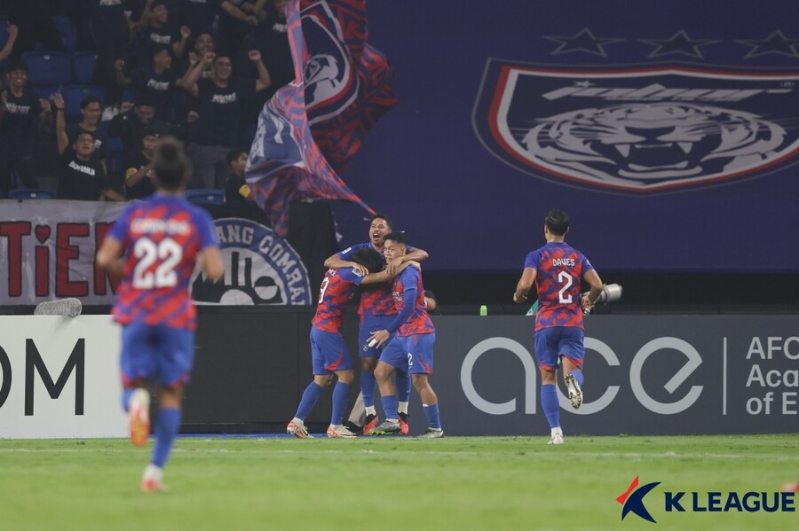 ▲ 조호르가 7일 홈 구장 술탄 이브라힘 스타디움에서 울산현대와 '2023-24시즌 아시아축구연맹(AFC) 챔피언스리그(ACL)' I조 조별리그에서 2-1로 이겼다 ⓒ한국프로축구연맹