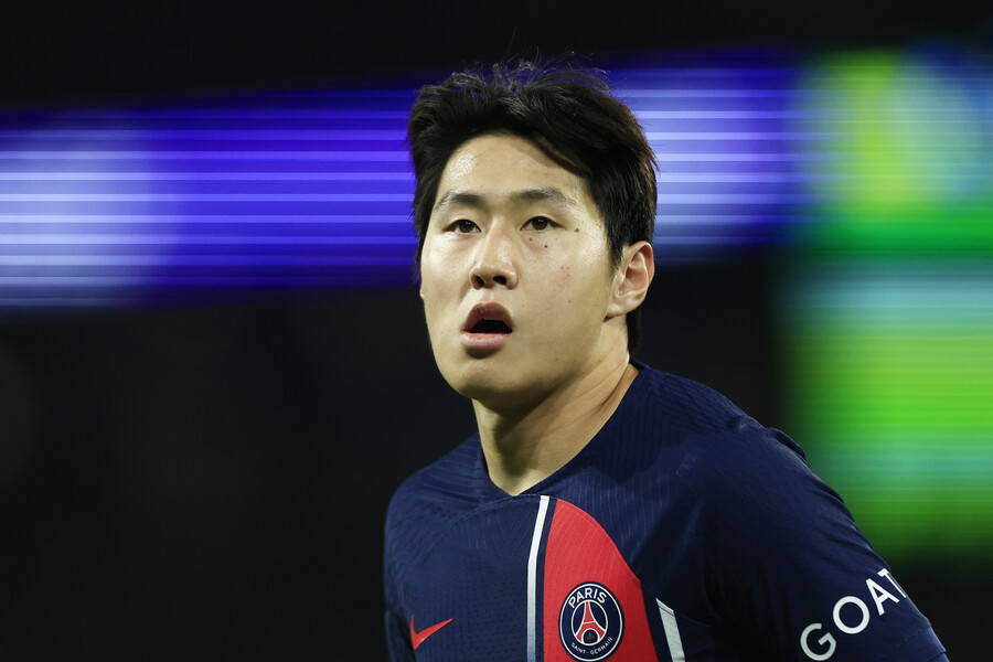 '이강인 원더 드리블 → 골대' PSG, AC밀란 원정서 1-2 패배...지루 결승골 폭발