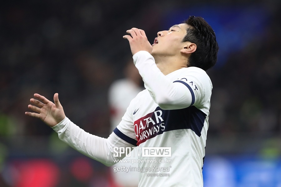 후반 조커로 투입된 이강인, 골대 강타…PSG는 AC 밀란에 1-2 역전패→챔스 16강 불투명