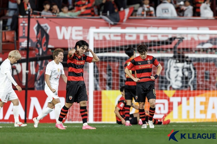 ▲ 우라와 레즈에 2-1로 승리한 포항 스틸러스. ⓒ한국프로축구연맹