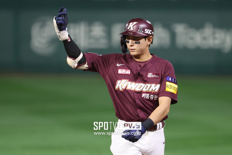MLB 강타한 이정후 열풍… ESPN도 5년 830억 예상, 류현진 기록 경신 확실시?