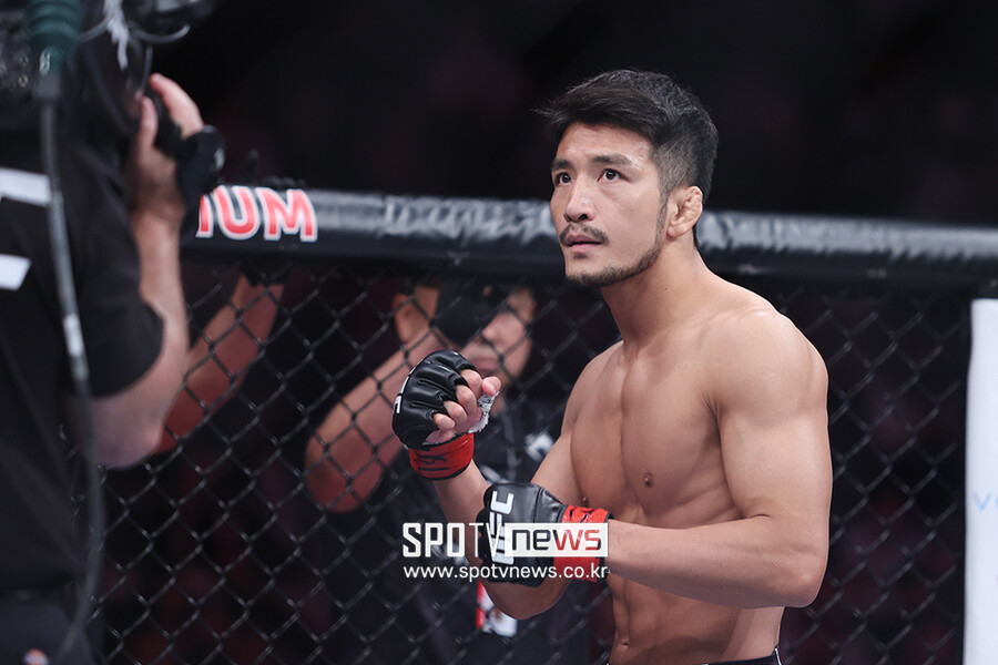 'UFC 맏형' 강경호, 복병 카스타네다에게 0-3 판정패…3연승 달성 실패