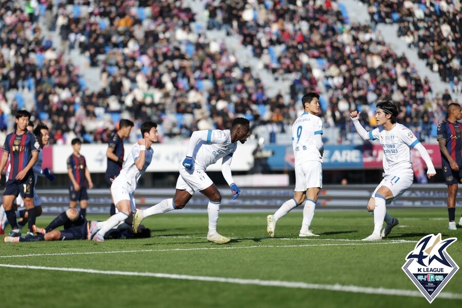▲ 전반전 동점골을 넣은 아코스티. ⓒ한국프로축구연맹