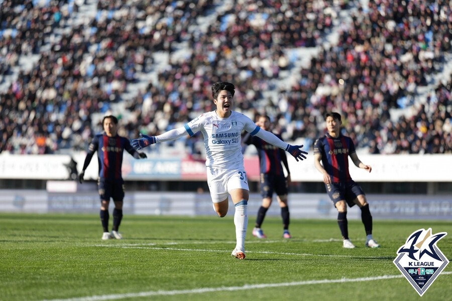 ▲ 교체 투입 돼 3-2 역전골을 넣은 김주찬. ⓒ한국프로축구연맹