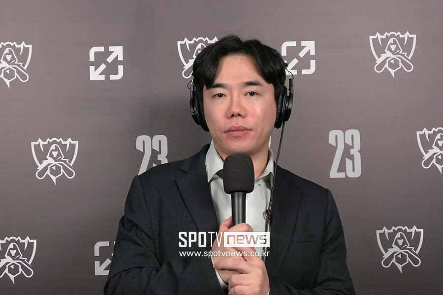 '롤드컵 결승 진출 실패' 징동 윤성영 감독 "1세트 레드 선택 이유? T1 레드가 강하다 생각해 뺏어온 것"