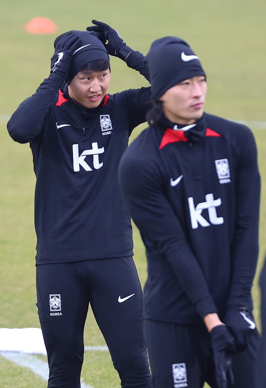 ▲ 위르겐 클린스만 감독이 이끄는 축구대표팀이 15일 서울 목동종합운동장에서 훈련에 열중했다. 주장 손흥민을 중심으로 김민재, 이강인, 황희찬, 조규성 등이 활기찬 분위기를 만들었다.  ⓒ연합뉴스