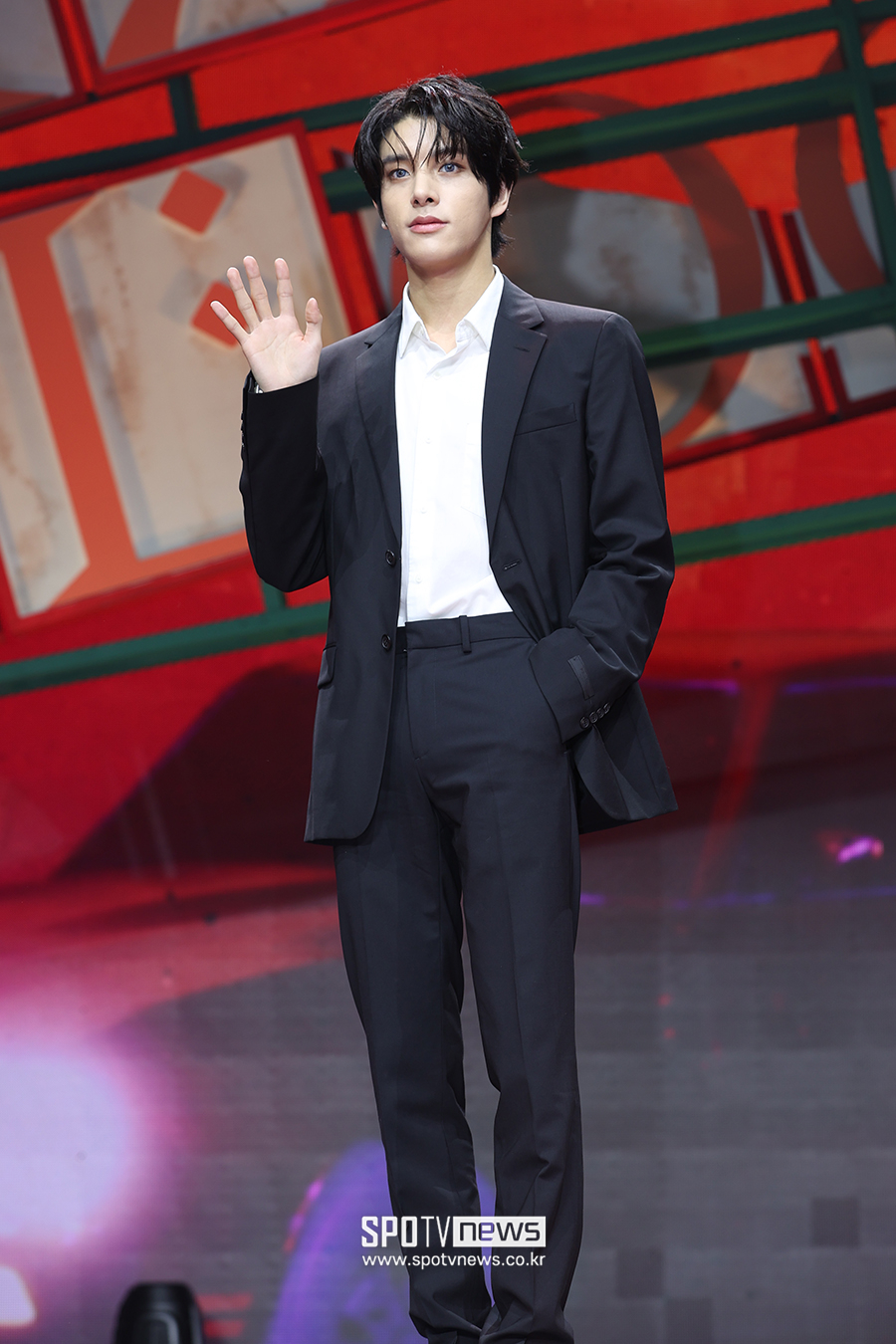[포토S] 엔하이픈 제이크, '슈트핏이 예술'