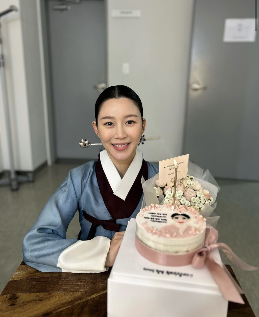 '이승기♥' 이다인, 임신 중에도 '연인' 촬영 완주 "은애 퇴근합니다"