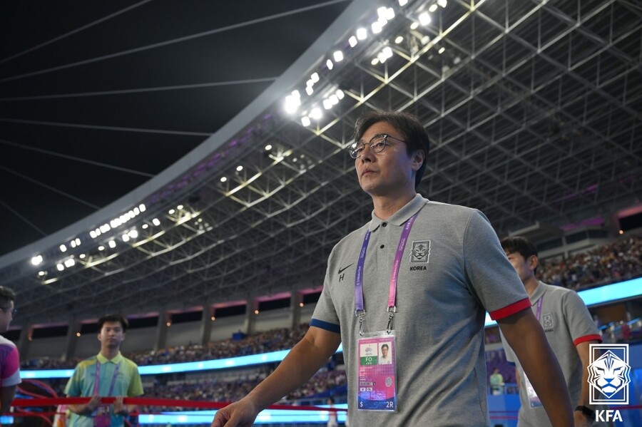 ▲ 2023 항저우 아시안게임에서 한국 남자 축구 대표팀을 우승으로 이끈 황선홍 감독. ⓒ대한축구협회