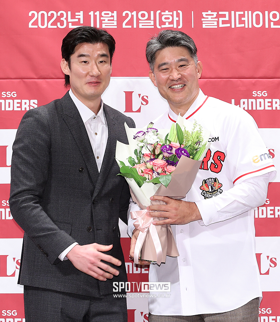 오태곤 트레이드 했던 단장, SSG에서 감독으로 다시 만났다