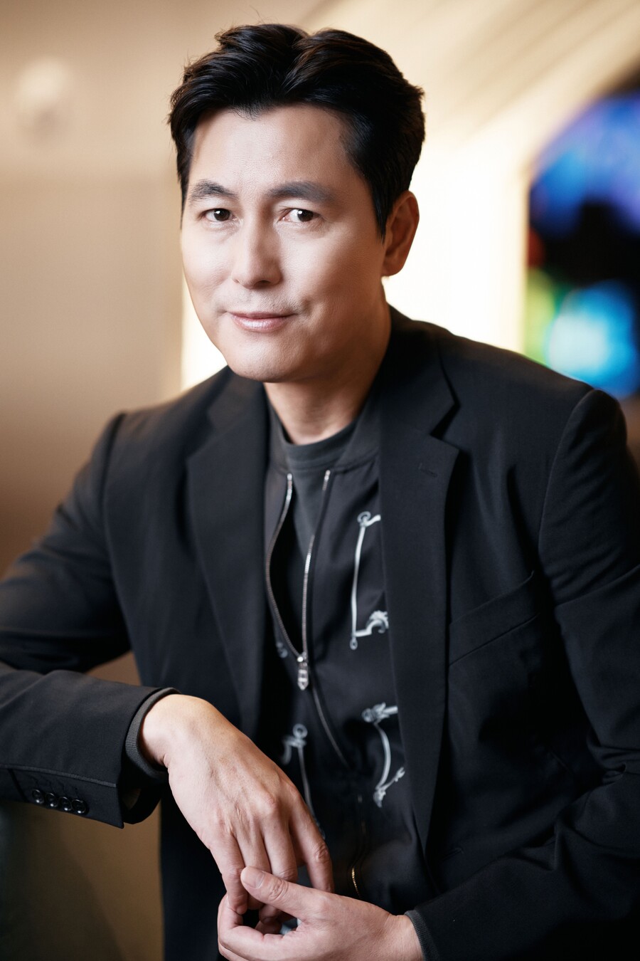"미친 듯이 달렸다" '서울의 봄', 멋을 연기하지 않아 멋있는 정우성[인터뷰S]
