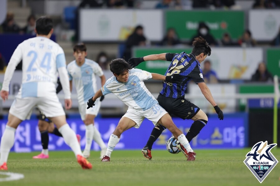 ▲ 인천 유나이티드가 박승호, 홍시후, 오반석의 골로 울산 현대를 3-1로 꺾었다. ⓒ한국프로축구연맹