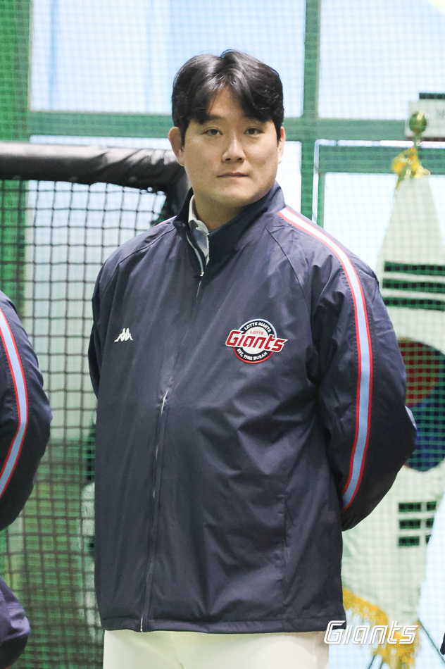 ▲ 이성곤 롯데 퓨처스 타격 보조코치 ⓒ롯데 자이언츠
