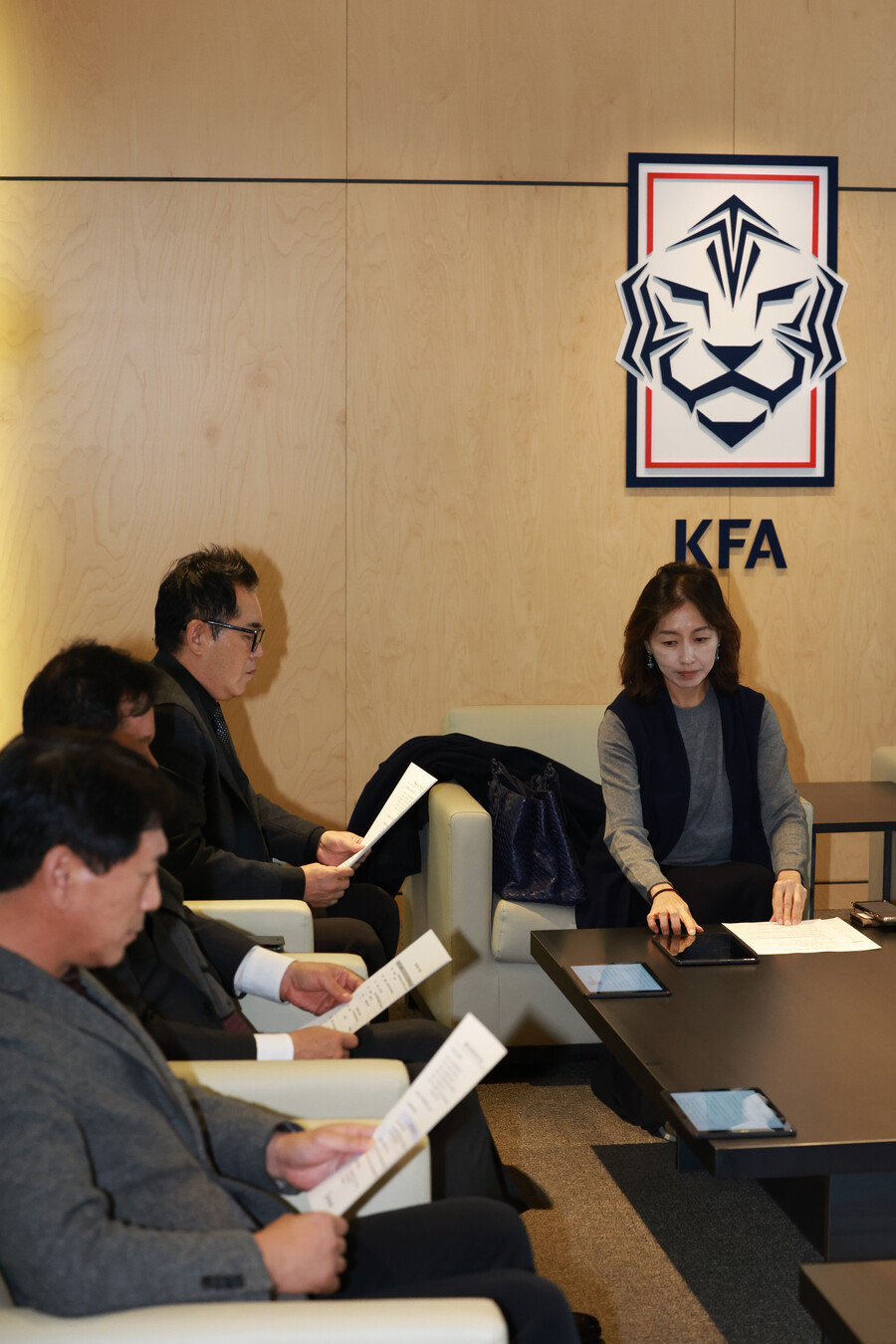 ▲ 대한축구협회가 28일 윤리위원회, 공정위원회, 국가대표 전력강화위원회 위원 등으로 논의기구를 구성, 황의조 관련 사안을 논의했다 ⓒ연합뉴스