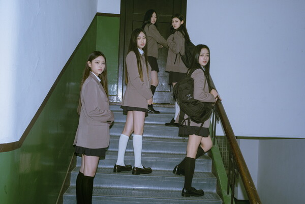 ▲ 뉴진스가 애플 뮤직 2023년 연말 차트에 K팝 아티스트로는 가장 많은 3곡을 올려놓았다. 제공|어도어