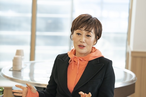 하춘화 모친상…"101세로 별세, 60년 뒷바라지한 강한 어머니"