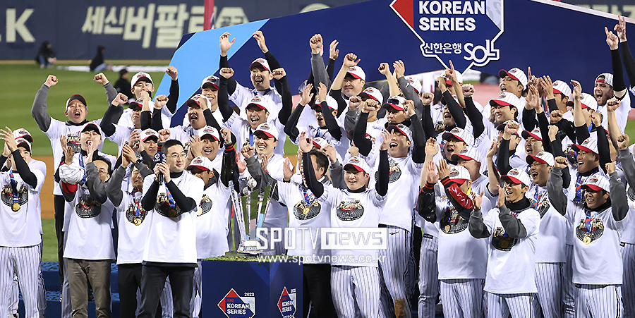 보류선수 왜 LG만 '유독' 적을까…FA, 2차 드래프트, 방출에 군대까지 보내고 42명 남았다