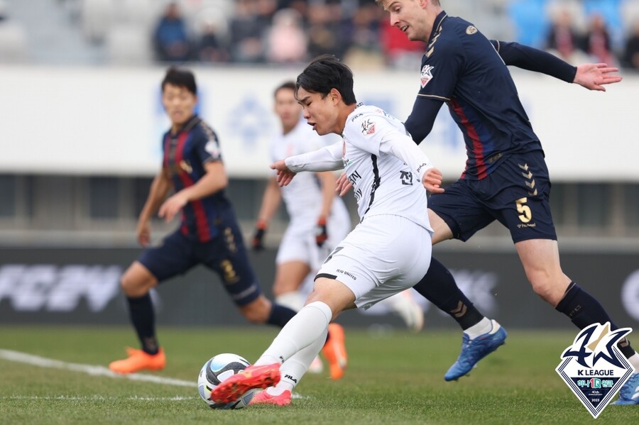 ▲ 수원FC-제주 유나이티드. ⓒ한국프로축구연맹