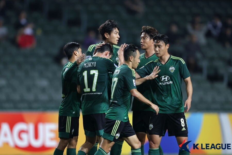 ▲ 김진수가 선발로 나섰던 키치전에서 전북은 2-1로 이겼다.  ⓒ한국프로축구연맹