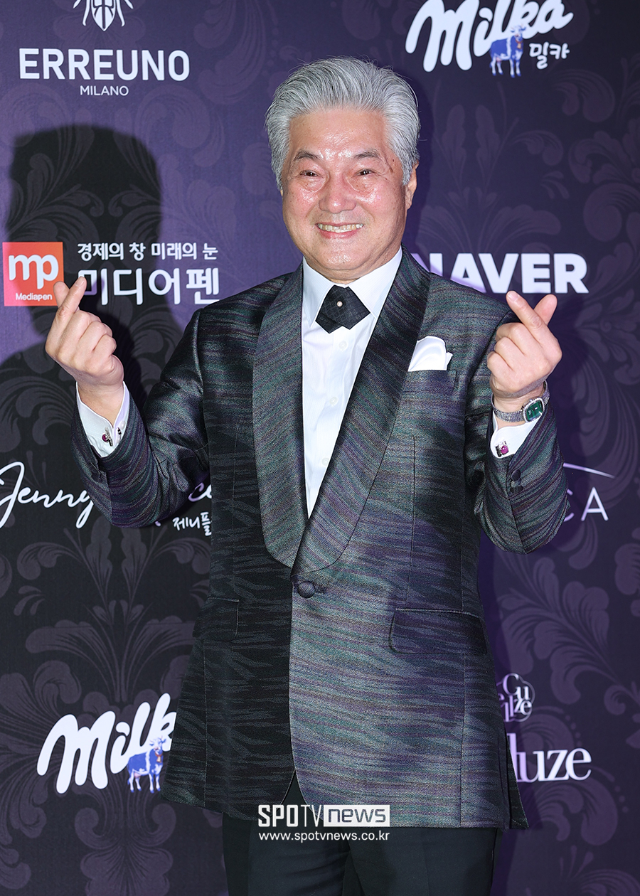 [포토S] 한지일, '하트 받으세요'