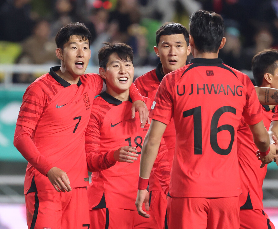 ▲ 한국 대표팀은 1월 2일 UAE로 출국해 중동 적응에 나선다. 이후 1월 10일 카타르에 입성해 본격적인 '64년 만에 우승 도전' 로드맵에 돌입하게 된다. ⓒ곽혜미 기자