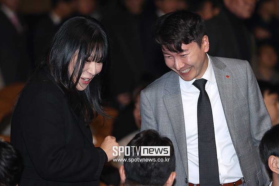 ▲ 이예랑 대표 롯데 박준혁 단장 ⓒ곽혜미 기자
