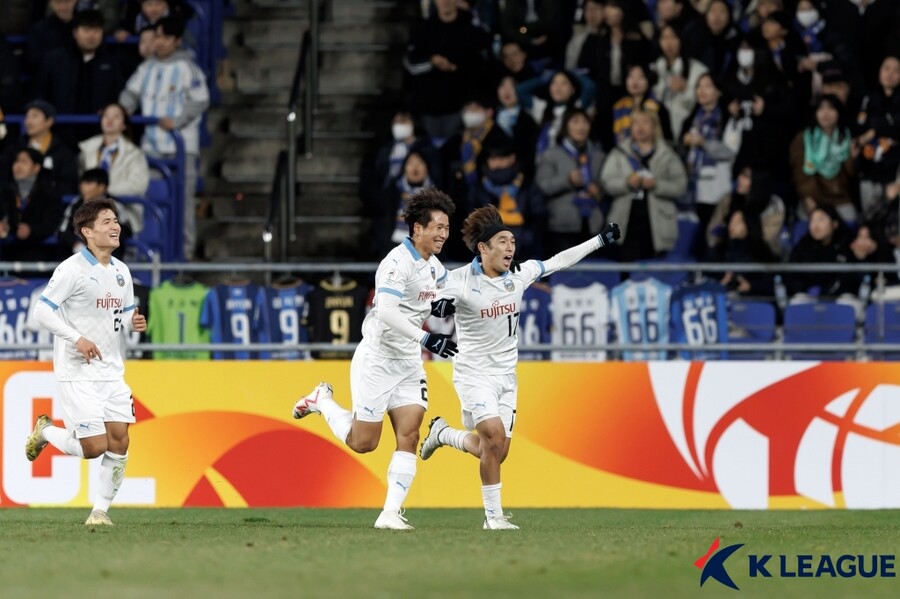 ▲ 울산 현대는 12일 오후 7시 울산문수경기장에서 열린 '2023-24시즌 아시아축구연맹(AFC) 챔피언스리그(ACL)' I조 조별리그 최종전에서 가와사키 프론탈레를 만났다 ⓒ한국프로축구연맹
