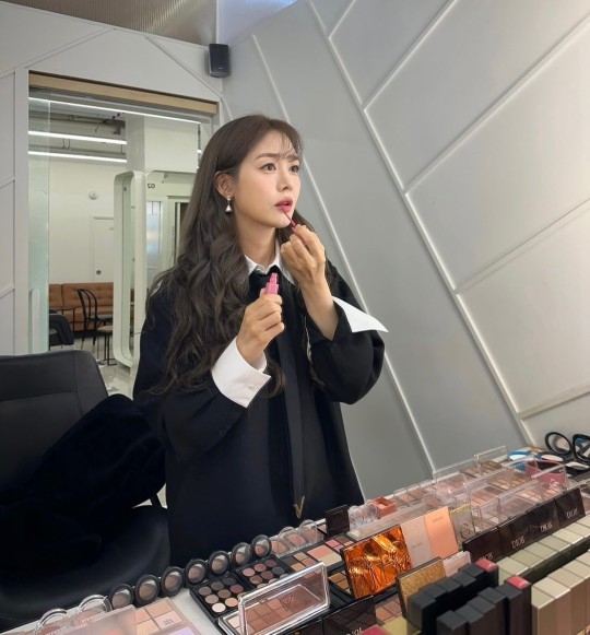 성유리, ♥안성현 논란 상관 없나봐…'요정' 활동 재개하나