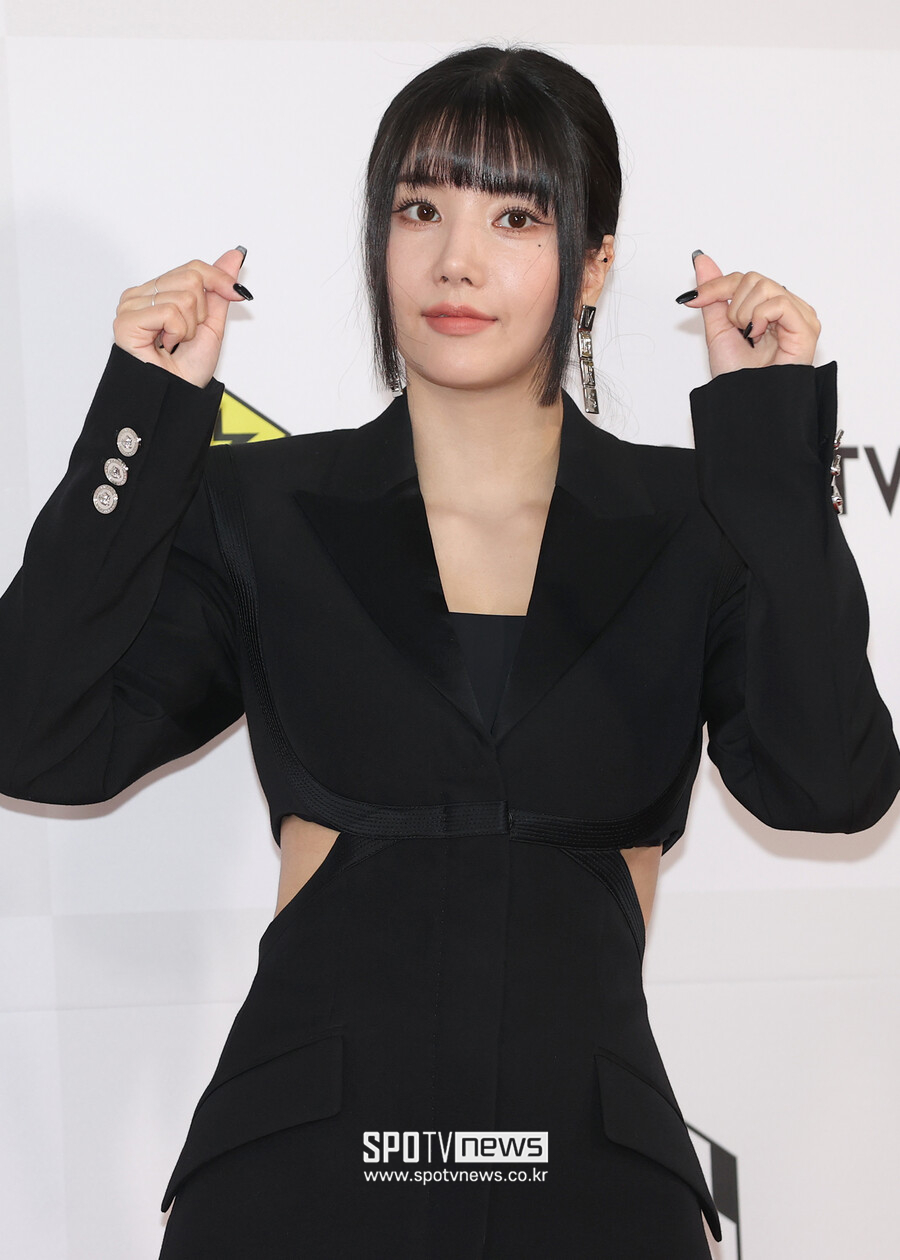 워터밤 여신, 열일하고 금융치료…권은비, 역시 올해의 핫걸★[초점S]