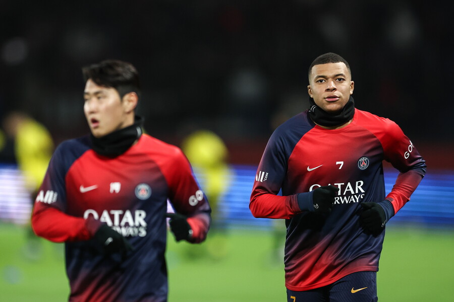▲ '골든보이' 이강인이 프랑스 현지에서 '뜬금' 혹평을 받았지만, 프랑스 매체들과 UEFA는 도르트문트전 선발 출전을 예상했다 ⓒ연합뉴스/AP