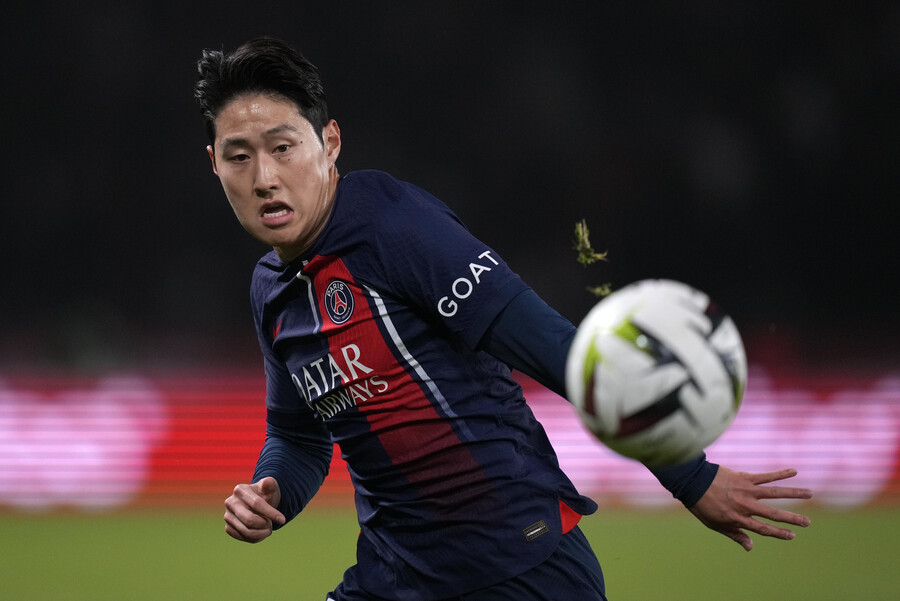 ▲ '골든보이' 이강인이 프랑스 현지에서 '뜬금' 혹평을 받았지만, 프랑스 매체들과 UEFA는 도르트문트전 선발 출전을 예상했다 ⓒ연합뉴스/AP