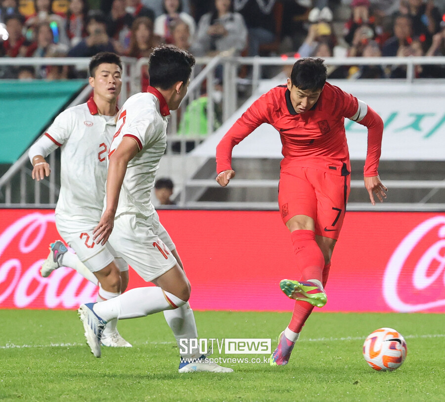 ▲ 대한축구협회(KFA)는 23일 "남자축구국가대표팀은 6일 한국시간으로 오후 10시, 현지 시간 오후 5시에 이라크와 평가전을 가진다. 장소는 아랍에미리트(UAE) 아부다비 뉴욕 유니버시티 아부다비 스타디움이다“라고 발표했다 ⓒ곽혜미 기자